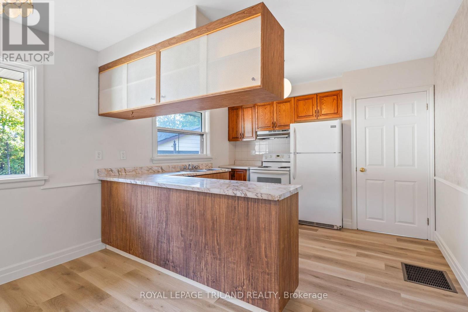 178 Kirkland Crescent, London East (East H), Ontario  N5W 5C1 - Photo 16 - X12496394