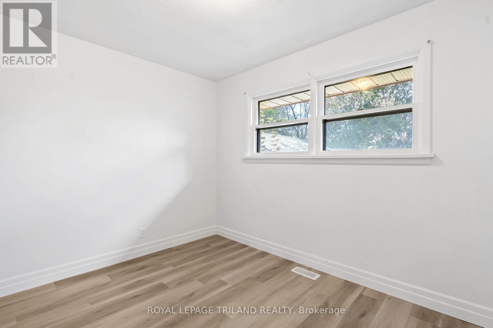 178 Kirkland Crescent, London East (East H), Ontario  N5W 5C1 - Photo 24 - X12496394