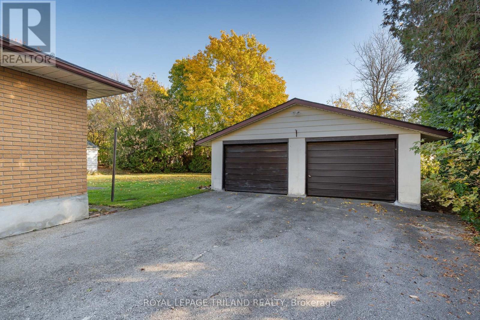 178 Kirkland Crescent, London East (East H), Ontario  N5W 5C1 - Photo 40 - X12496394