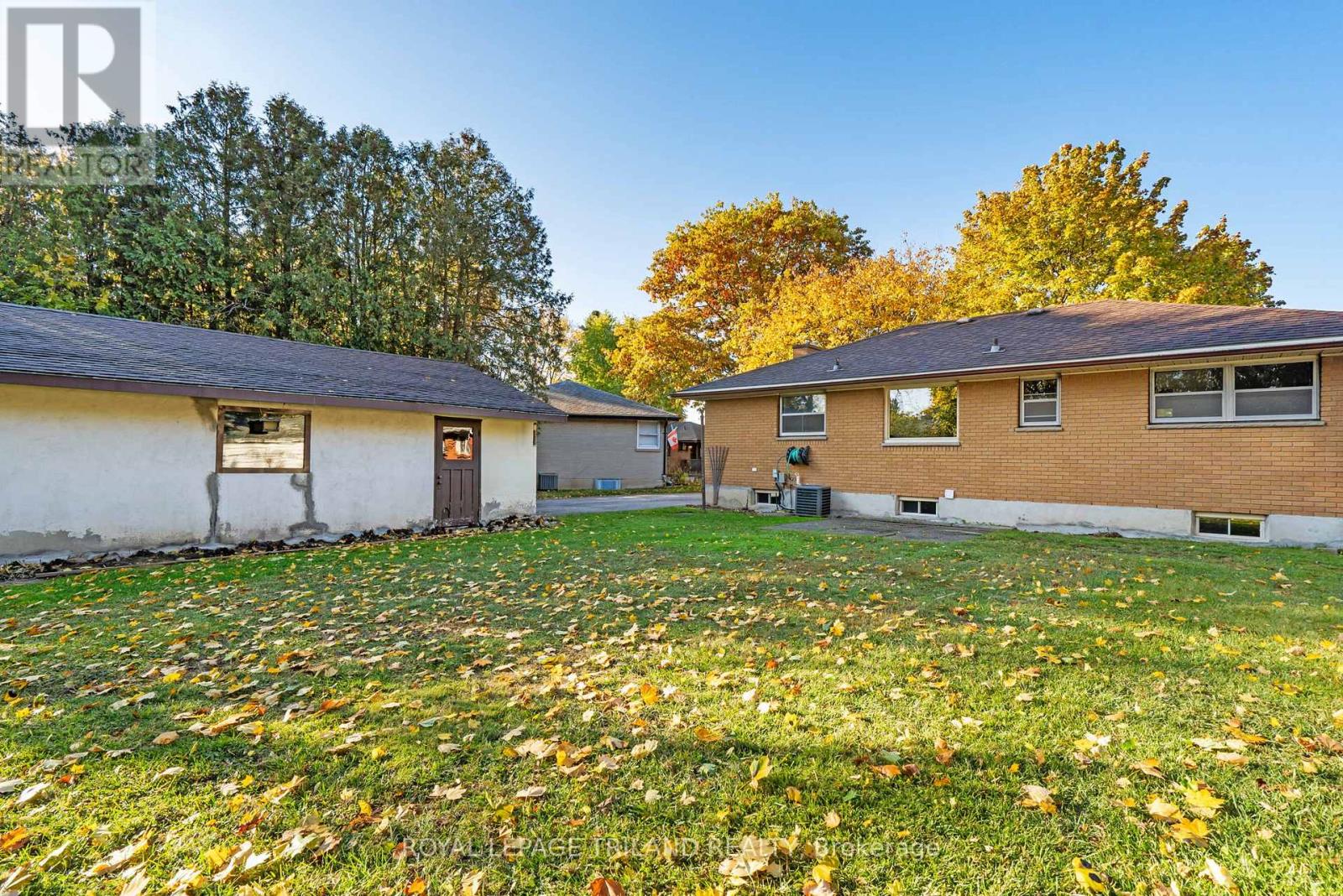 178 Kirkland Crescent, London East (East H), Ontario  N5W 5C1 - Photo 43 - X12496394