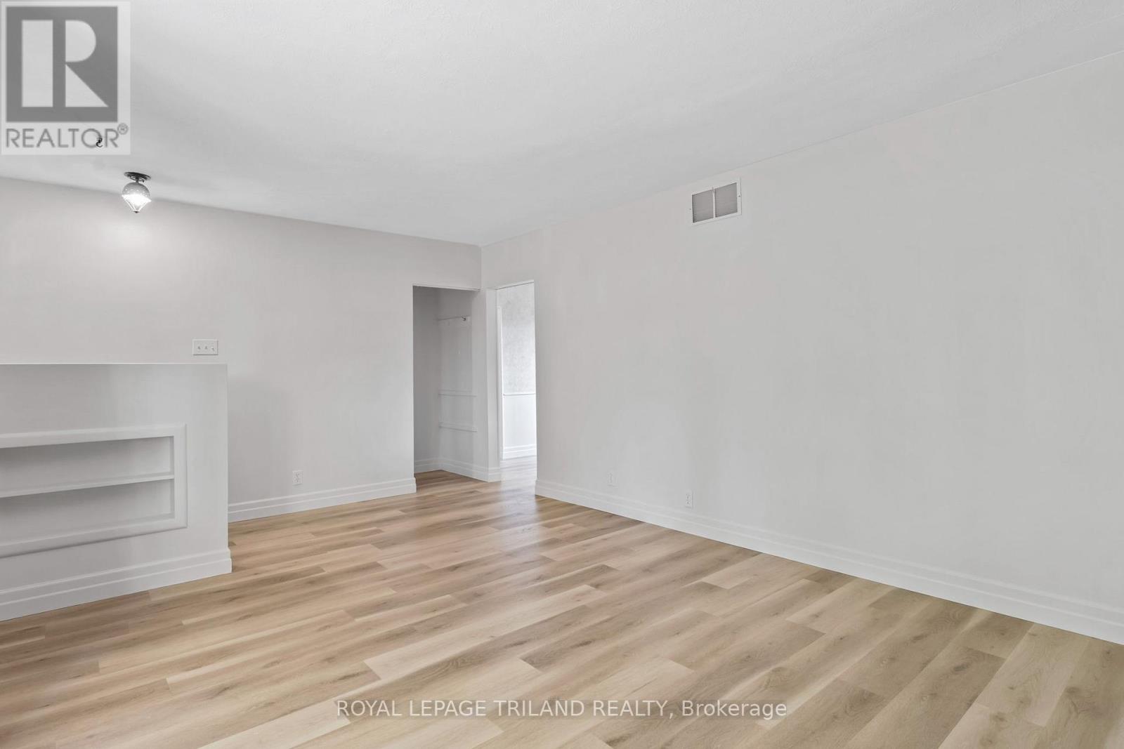 178 Kirkland Crescent, London East (East H), Ontario  N5W 5C1 - Photo 9 - X12496394