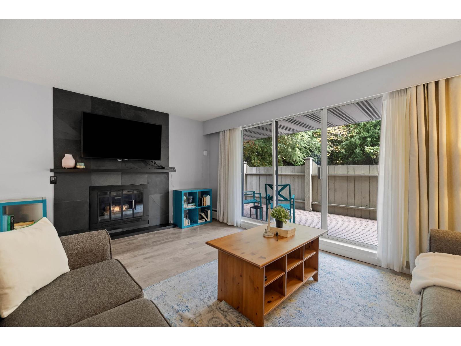 206 15010 Roper Avenue, White Rock, British Columbia  V4B 5A9 - Photo 6 - R3062414