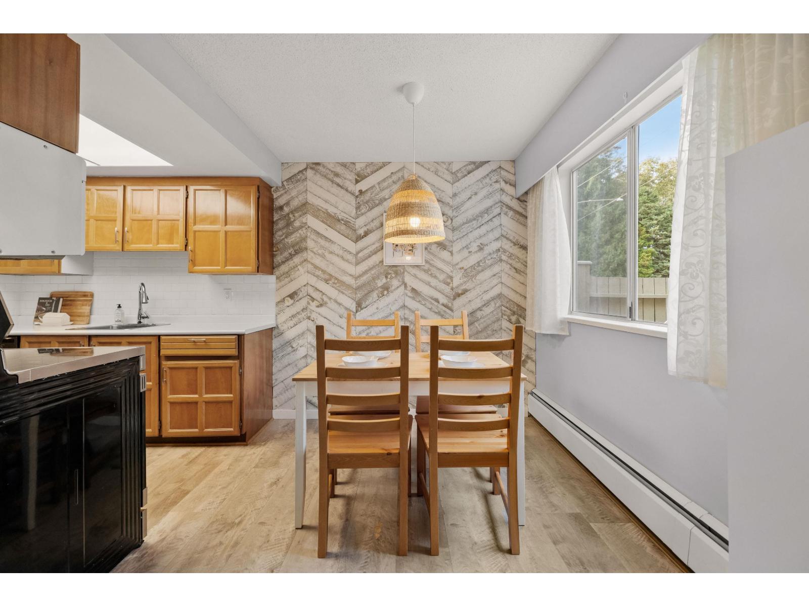 206 15010 Roper Avenue, White Rock, British Columbia  V4B 5A9 - Photo 9 - R3062414