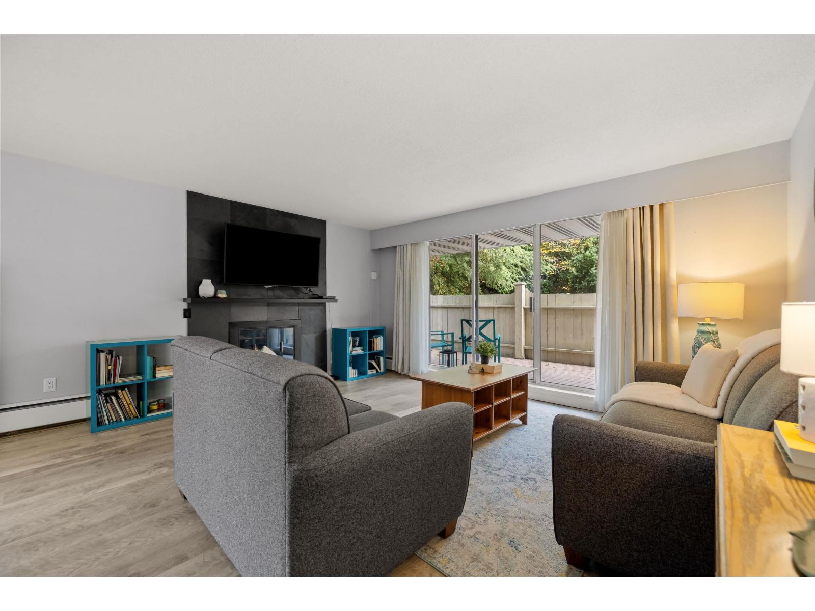 206 15010 Roper Avenue, White Rock, British Columbia  V4B 5A9 - Photo 5 - R3062414