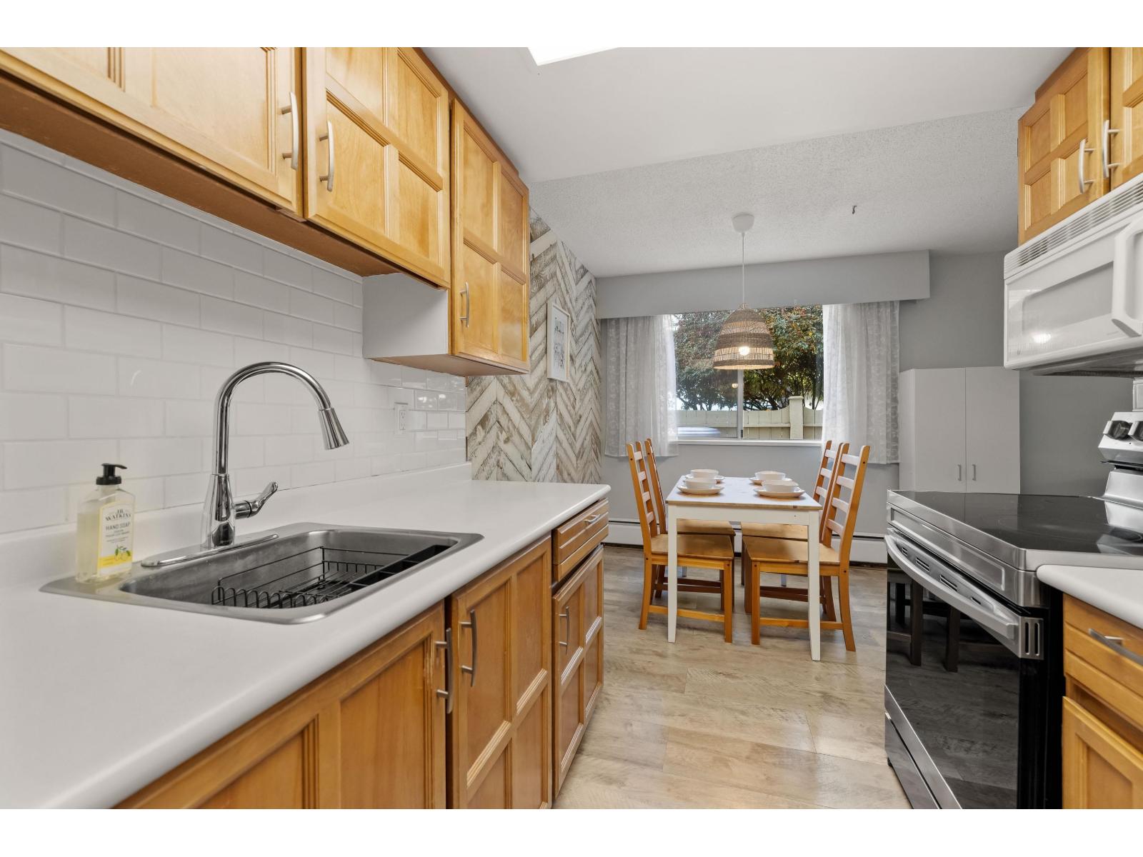 206 15010 Roper Avenue, White Rock, British Columbia  V4B 5A9 - Photo 13 - R3062414