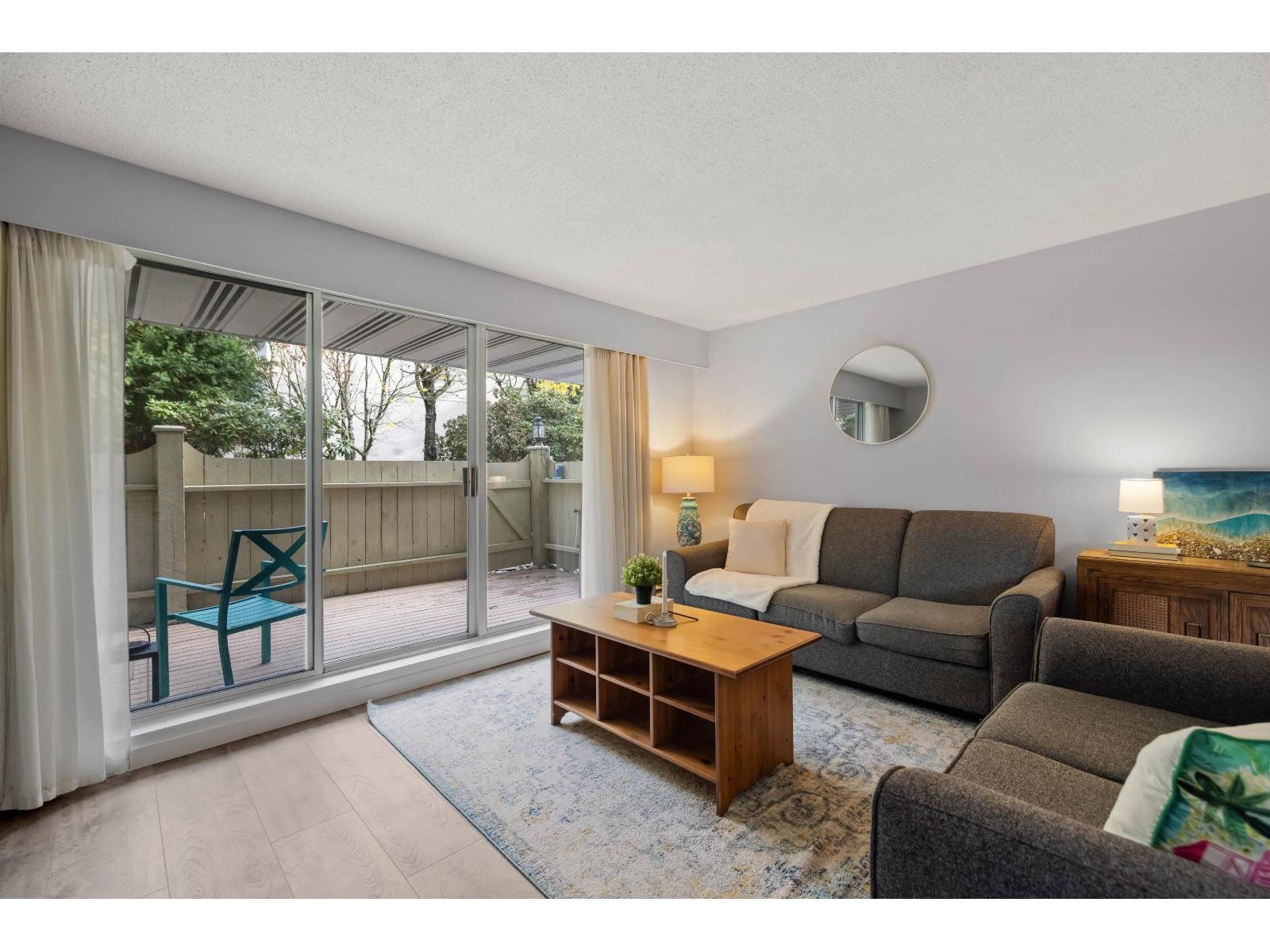 206 15010 Roper Avenue, White Rock, British Columbia  V4B 5A9 - Photo 4 - R3062414