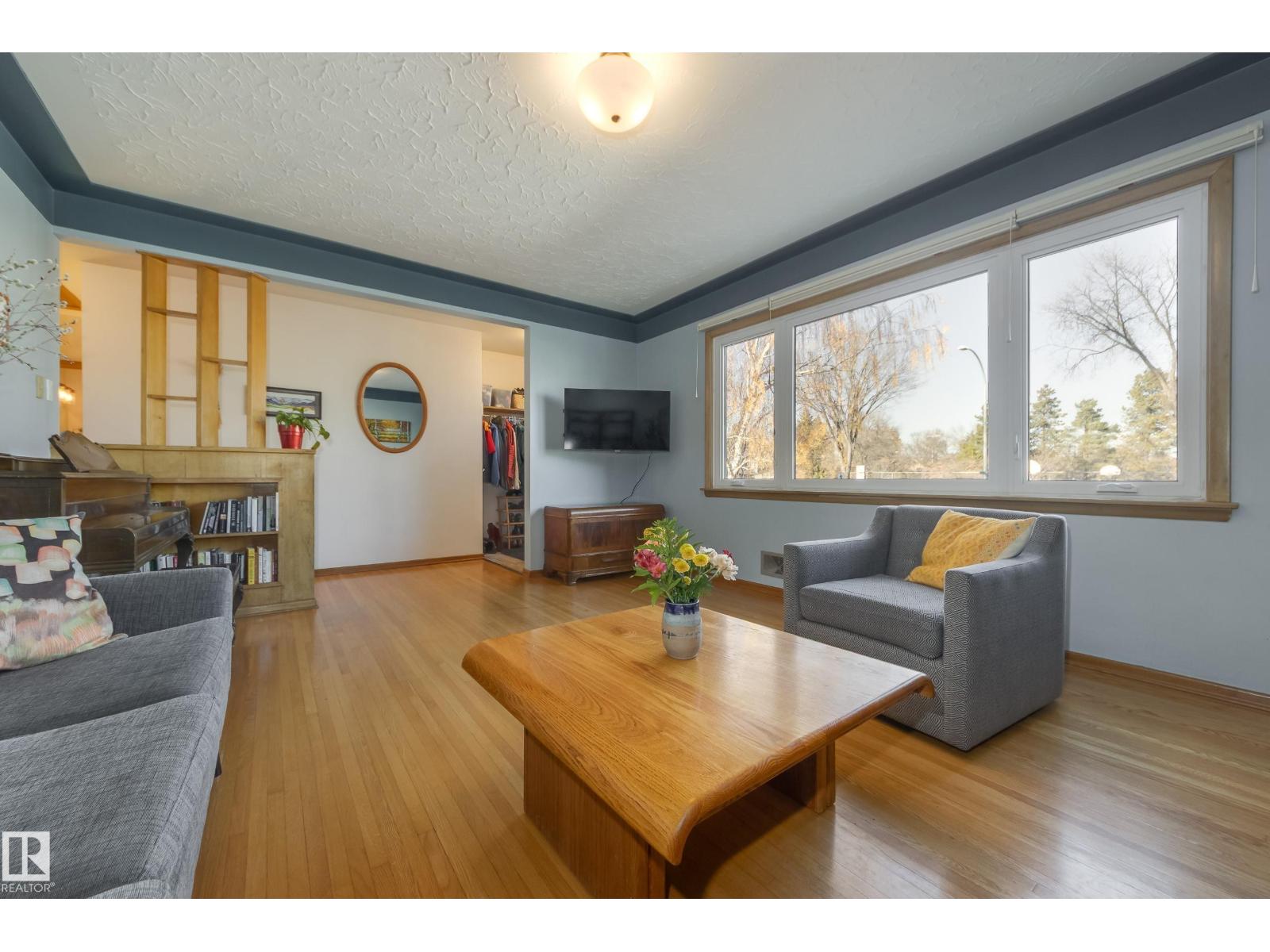 9651 66 Av Nw, Edmonton, Alberta  T6E 0M2 - Photo 5 - E4464206