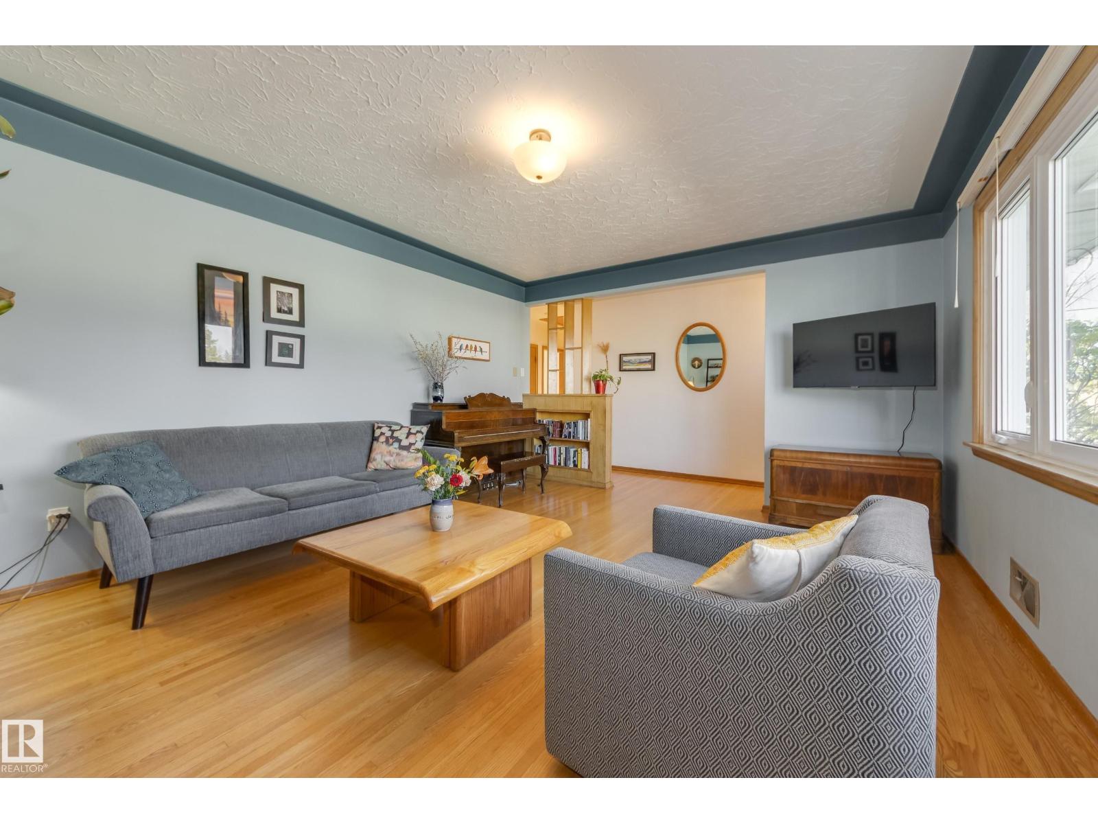 9651 66 Av Nw, Edmonton, Alberta  T6E 0M2 - Photo 6 - E4464206