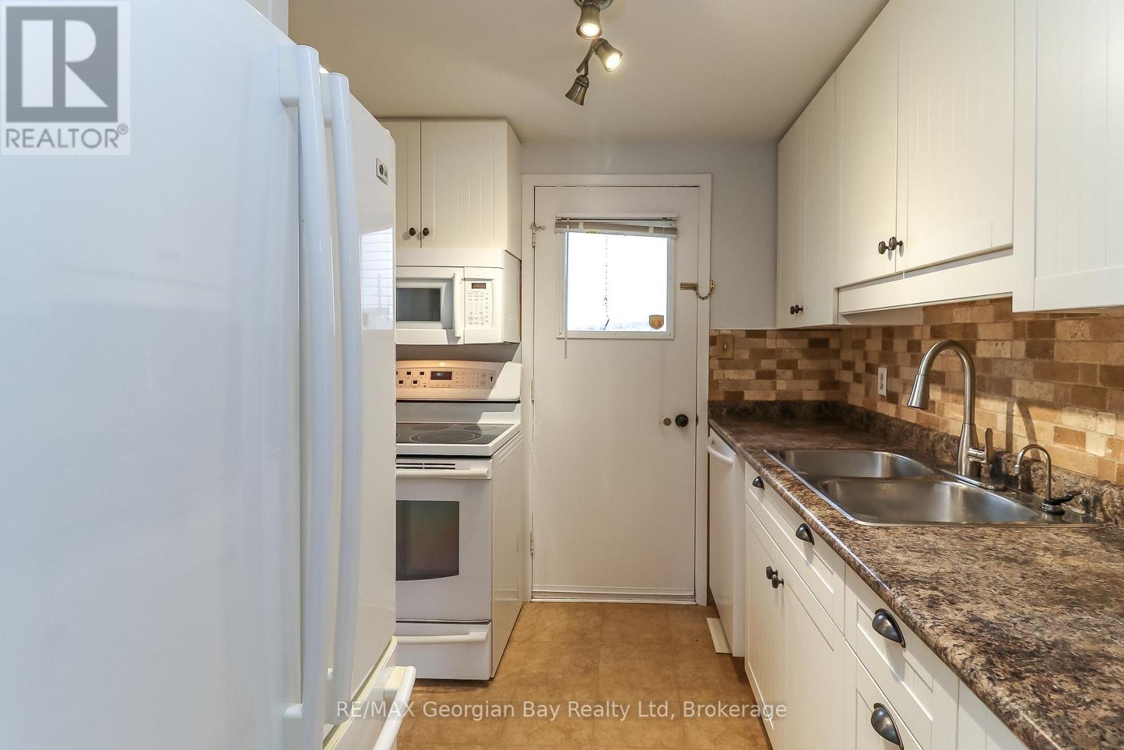 771 Birchwood Drive, Midland, Ontario  L4R 2P8 - Photo 16 - S12496332