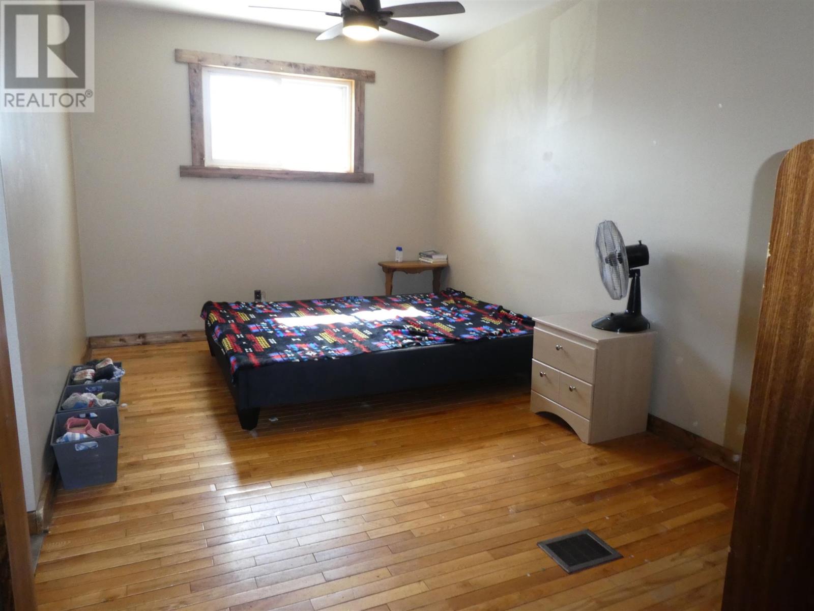 150 Dieppe Rd, Longlac, Ontario  P0T 2A0 - Photo 13 - TB250764