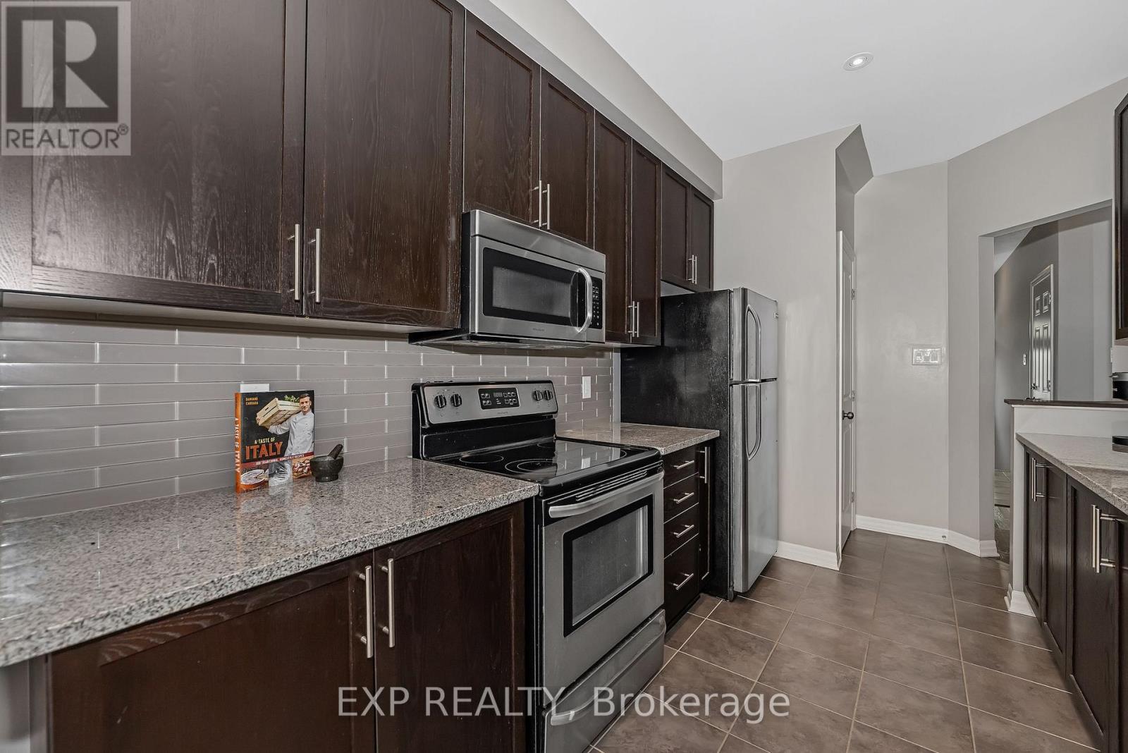 503 Knotridge Street N, Ottawa, Ontario  K1W 0A8 - Photo 14 - X12496310