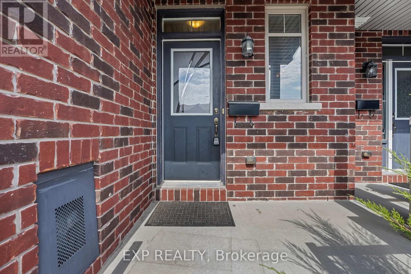 503 Knotridge Street N, Ottawa, Ontario  K1W 0A8 - Photo 4 - X12496310