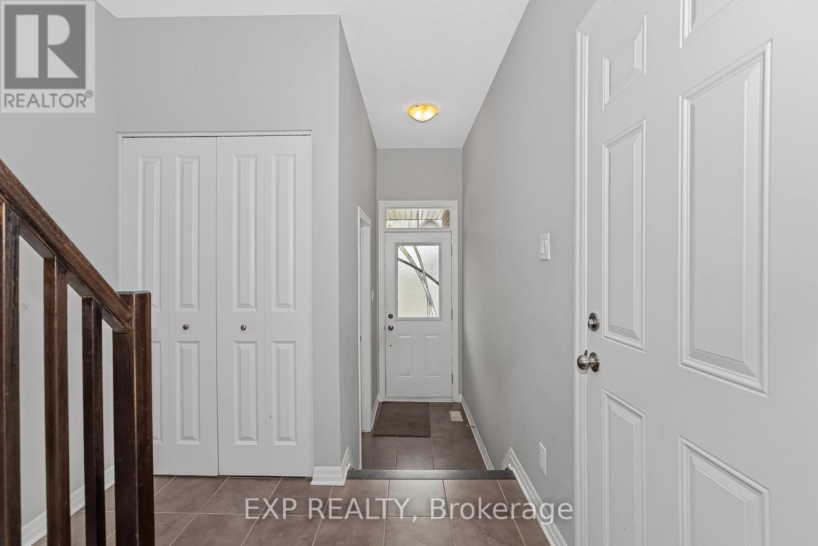 503 Knotridge Street N, Ottawa, Ontario  K1W 0A8 - Photo 5 - X12496310