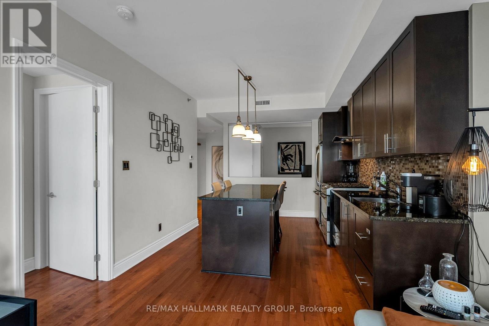 311 - 808 Bronson Avenue, Ottawa, Ontario  K1S 5A4 - Photo 9 - X12496348