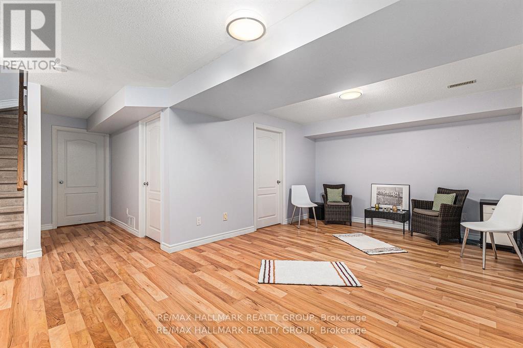 4220 Kelly Farm Drive, Ottawa, Ontario  K1T 0A5 - Photo 25 - X12496438