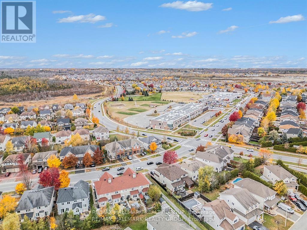 4220 Kelly Farm Drive, Ottawa, Ontario  K1T 0A5 - Photo 33 - X12496438