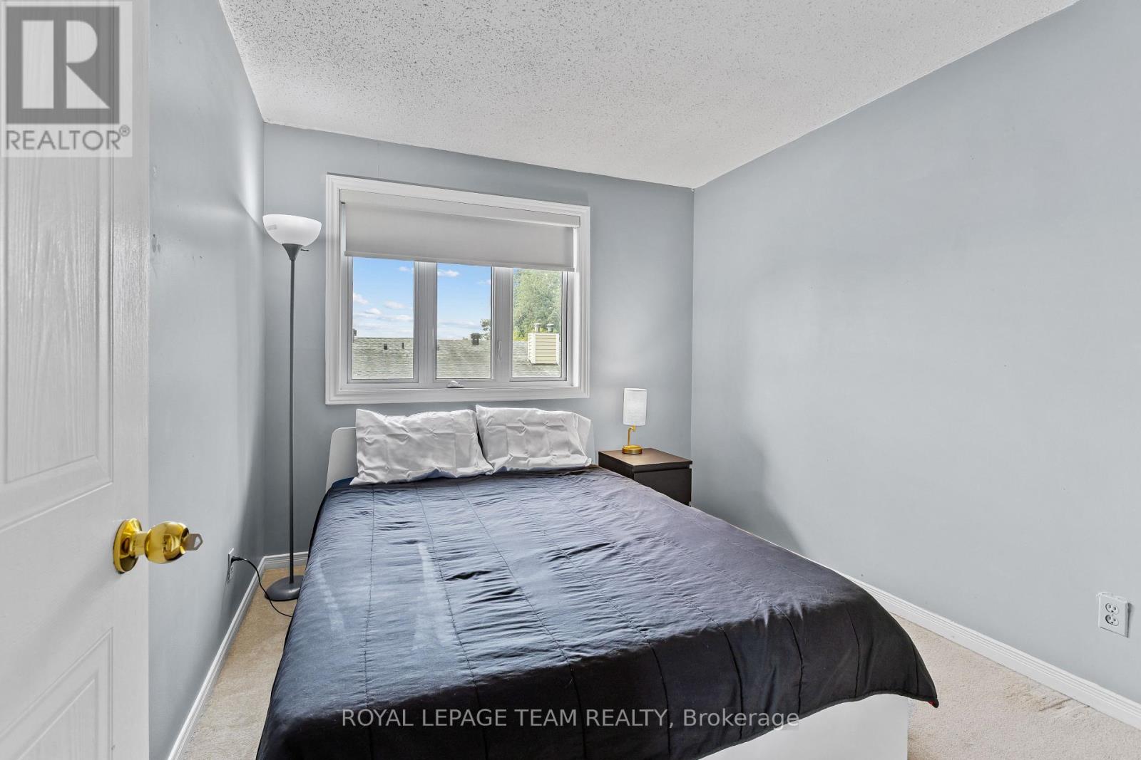 1120 Chimney Hill Way, Ottawa, Ontario  K1J 8Z6 - Photo 19 - X12496490