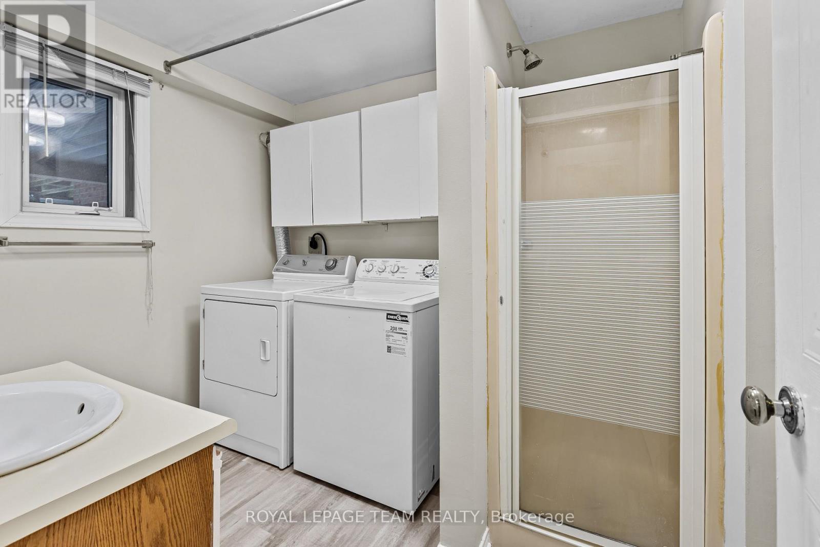 1120 Chimney Hill Way, Ottawa, Ontario  K1J 8Z6 - Photo 23 - X12496490