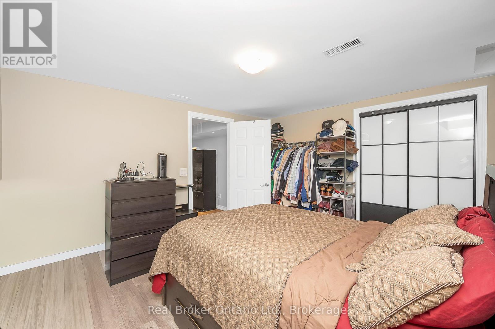 248 Hawkview Boulevard, Vaughan, Ontario  L4H 2G6 - Photo 24 - N12496324
