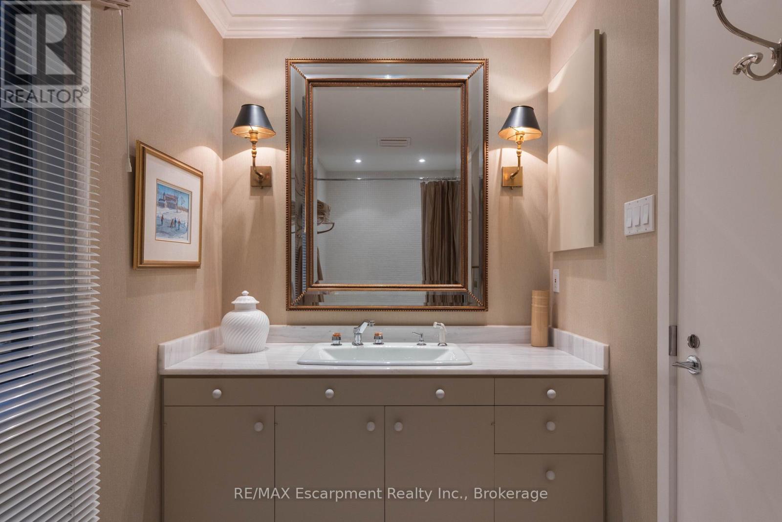 1168 Carey Road, Oakville, Ontario  L6J 2E4 - Photo 23 - W12496274