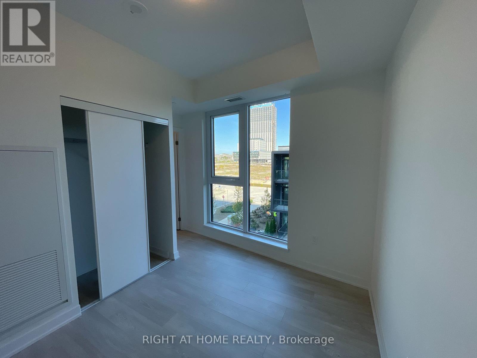 323 - 1 Kyle Lowry Road, Toronto, Ontario  M3C 1H7 - Photo 11 - C12496164