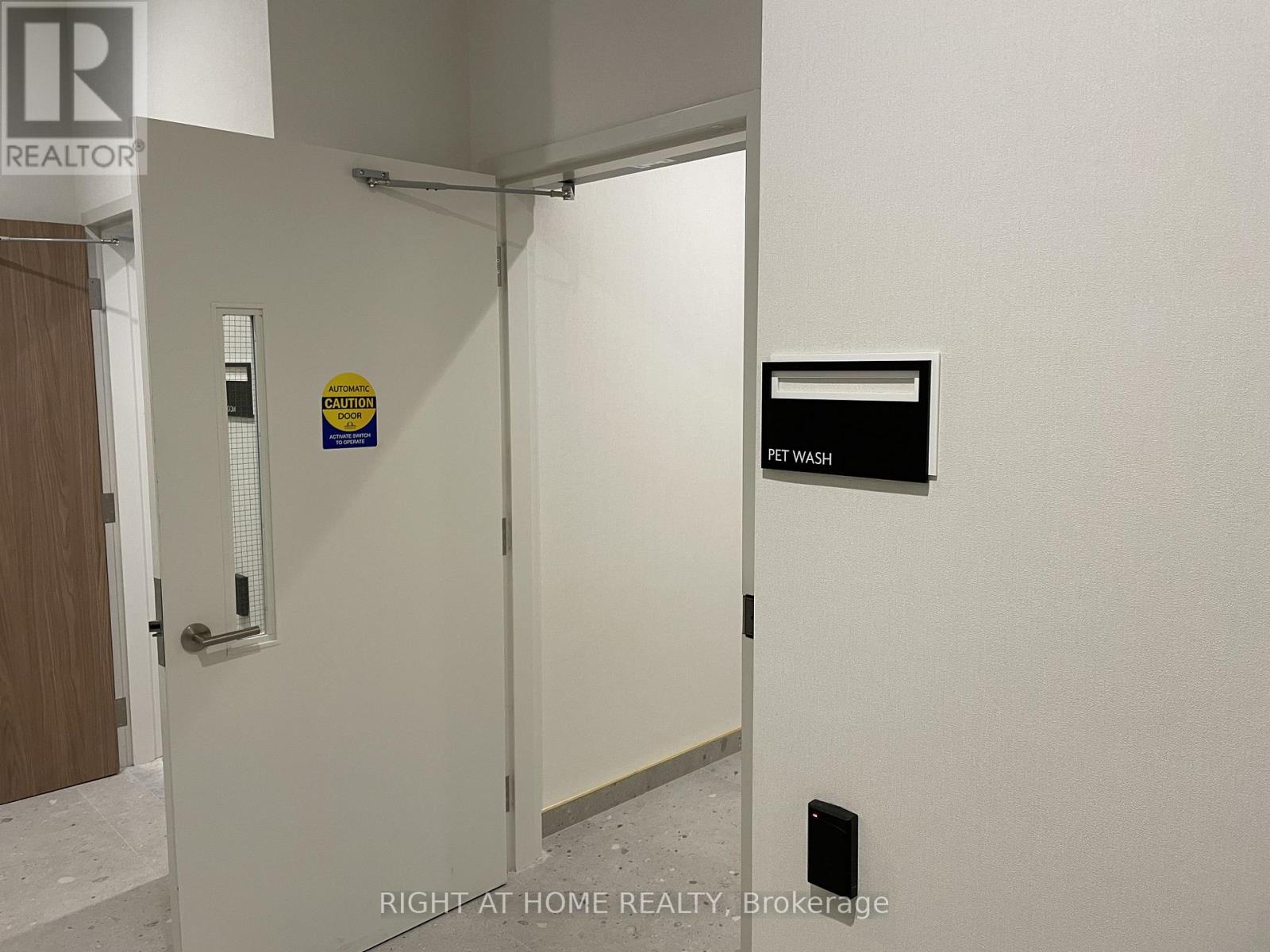 323 - 1 Kyle Lowry Road, Toronto, Ontario  M3C 1H7 - Photo 28 - C12496164