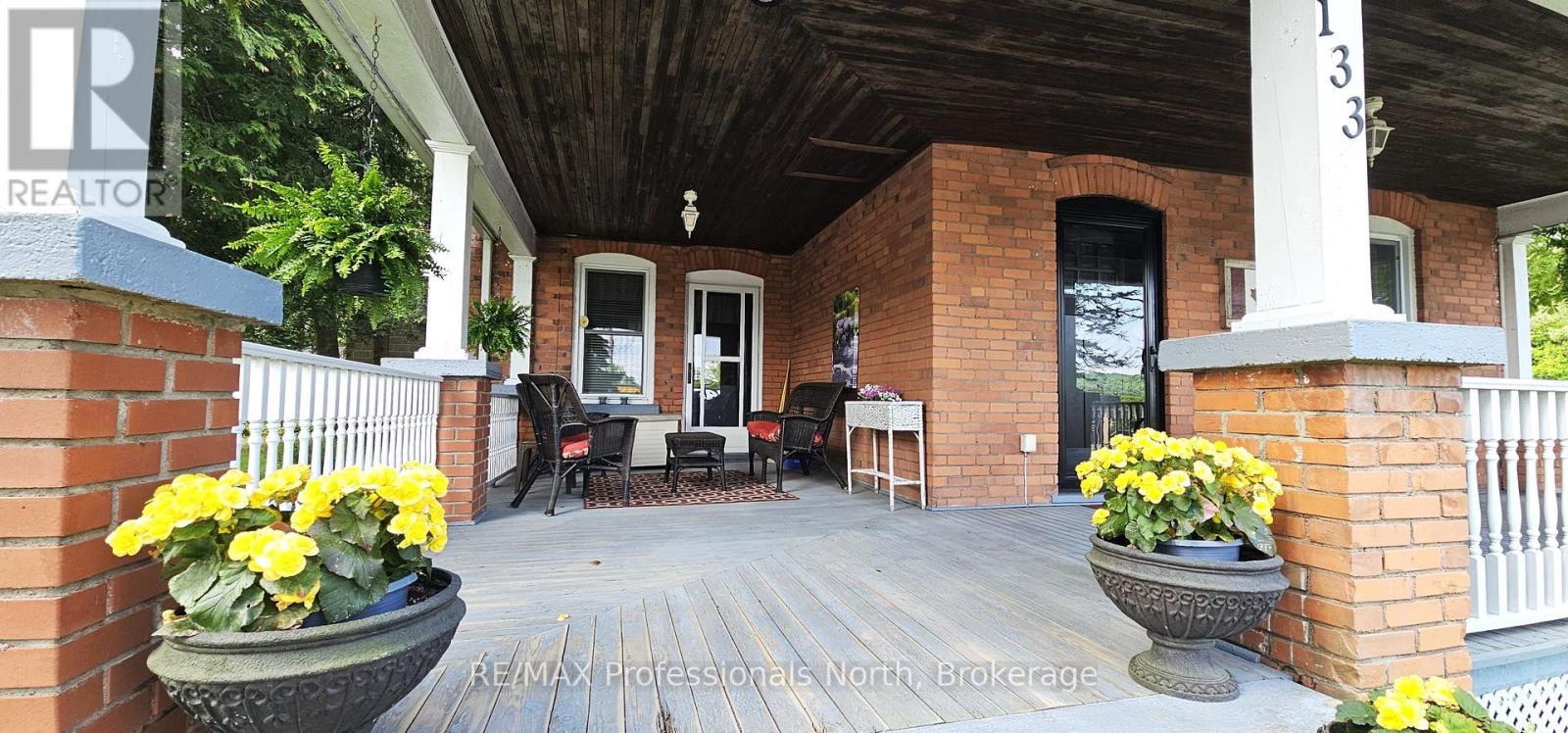 133 Main Street W, Huntsville, Ontario  P1H 1W5 - Photo 5 - X12496256