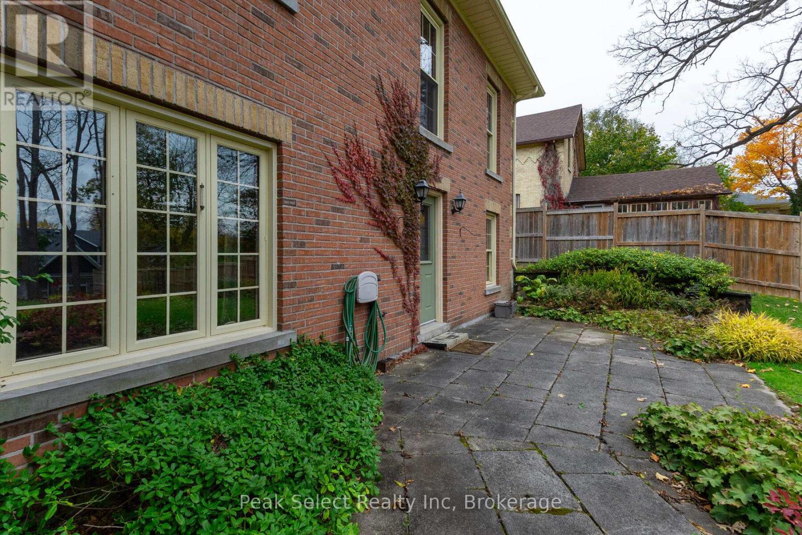 35 Ontario Street N, St. Marys, Ontario  N4X 1B1 - Photo 27 - X12496452