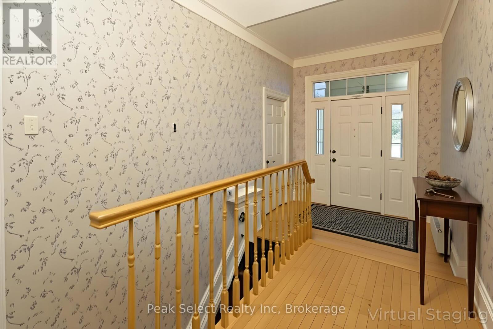 35 Ontario Street N, St. Marys, Ontario  N4X 1B1 - Photo 7 - X12496452