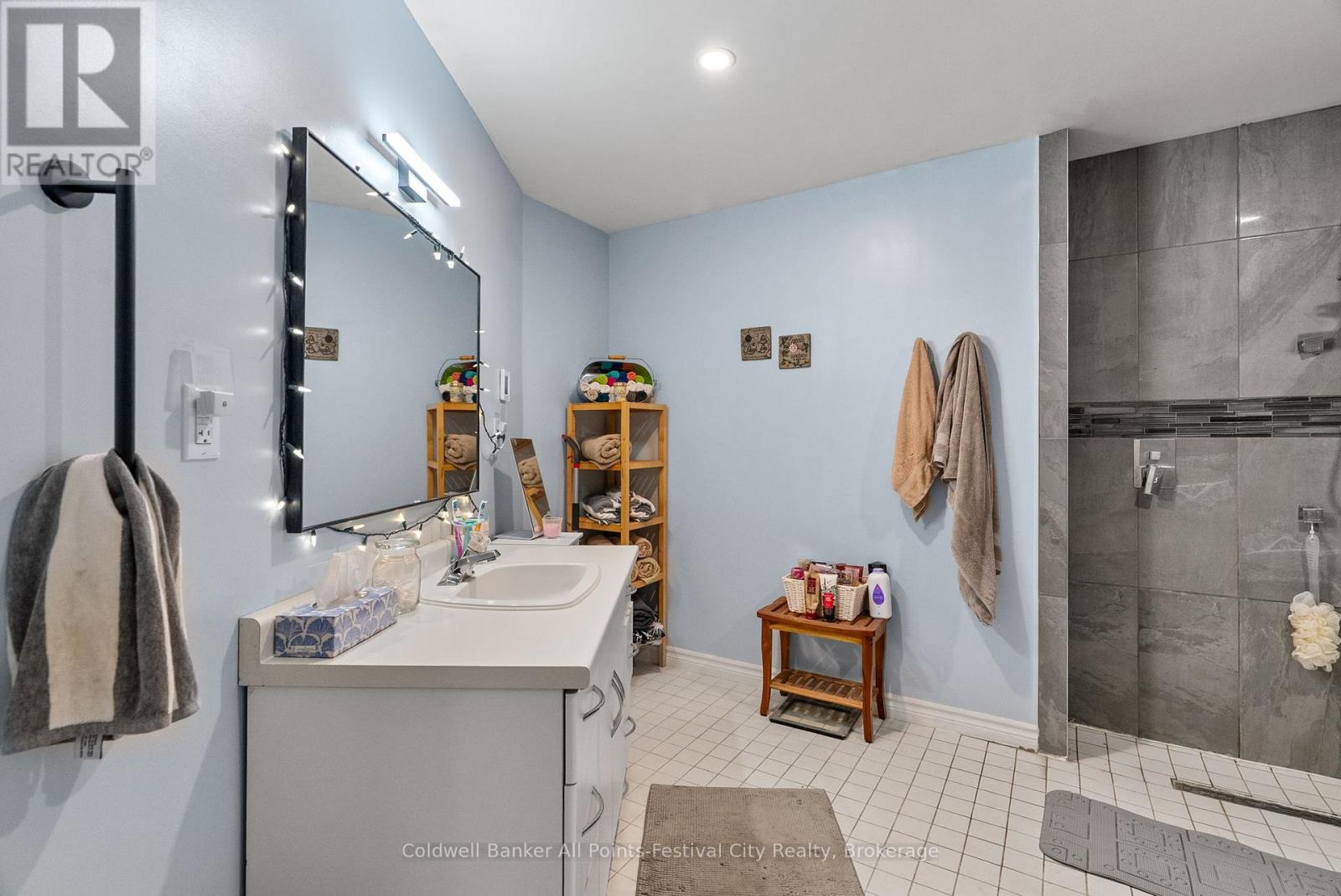 69 Whitehead Street, Central Huron, Ontario  N0M 1L0 - Photo 18 - X12496478