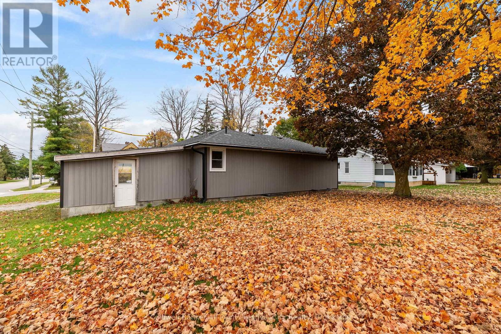 69 Whitehead Street, Central Huron, Ontario  N0M 1L0 - Photo 37 - X12496478