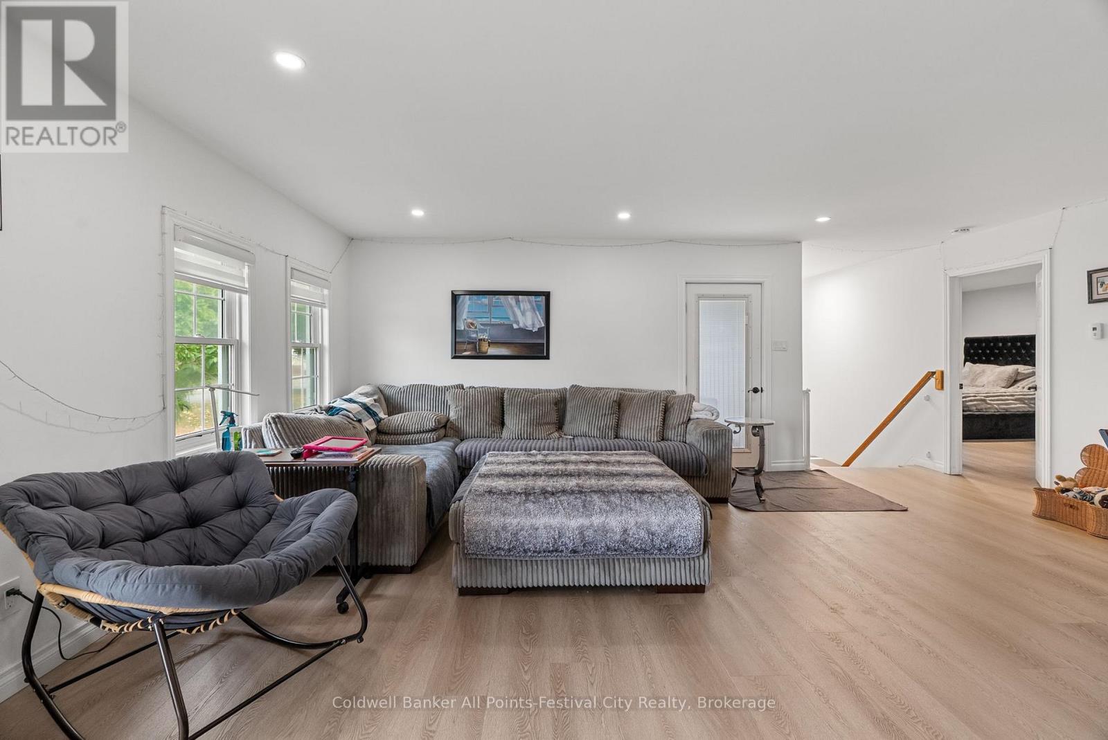 69 Whitehead Street, Central Huron, Ontario  N0M 1L0 - Photo 8 - X12496478