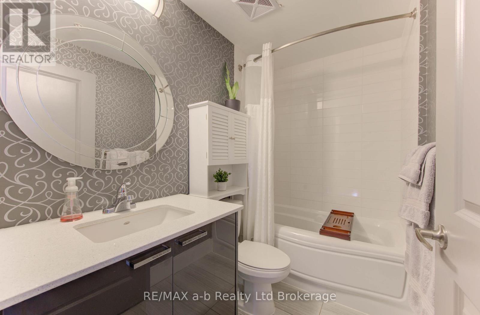 415 - 155 St Leger Street, Kitchener, Ontario  N2H 0B9 - Photo 13 - X12496430