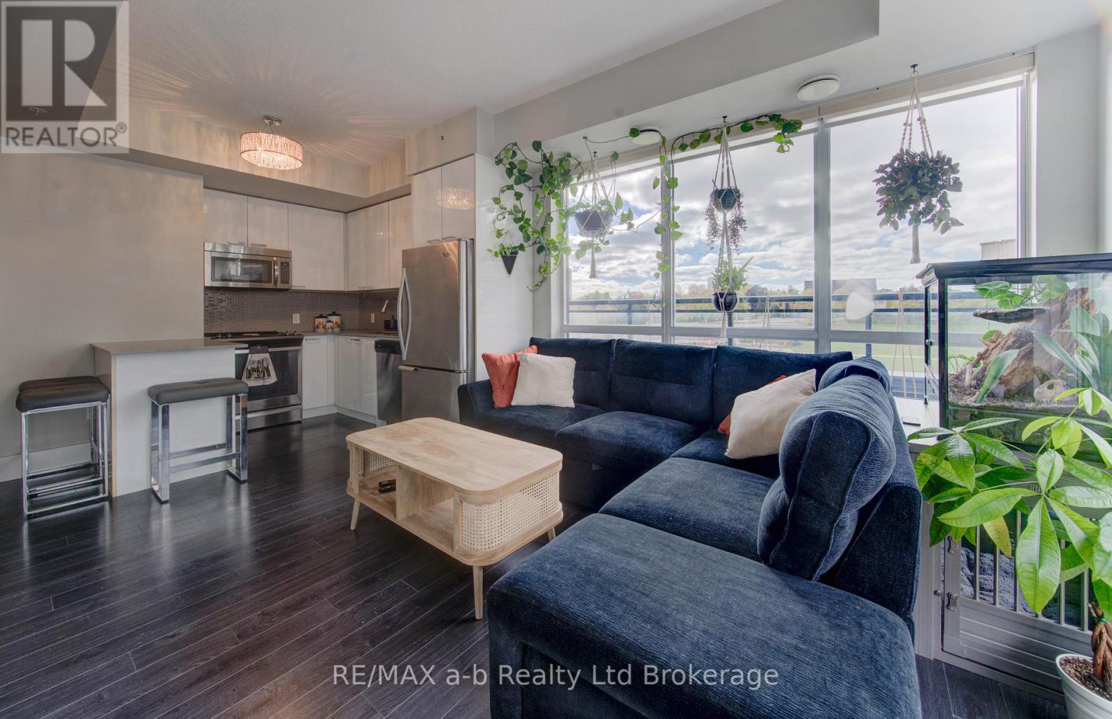 415 - 155 St Leger Street, Kitchener, Ontario  N2H 0B9 - Photo 2 - X12496430