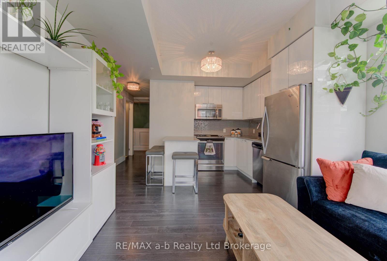 415 - 155 St Leger Street, Kitchener, Ontario  N2H 0B9 - Photo 3 - X12496430