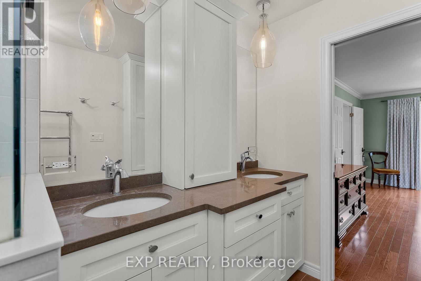 6748 January Drive, Niagara Falls (Stamford), Ontario  L2J 4J4 - Photo 28 - X12496302