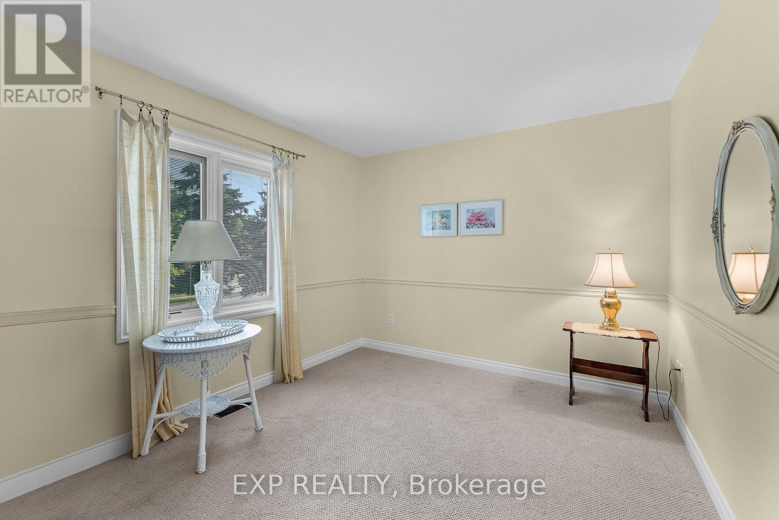 6748 January Drive, Niagara Falls (Stamford), Ontario  L2J 4J4 - Photo 32 - X12496302