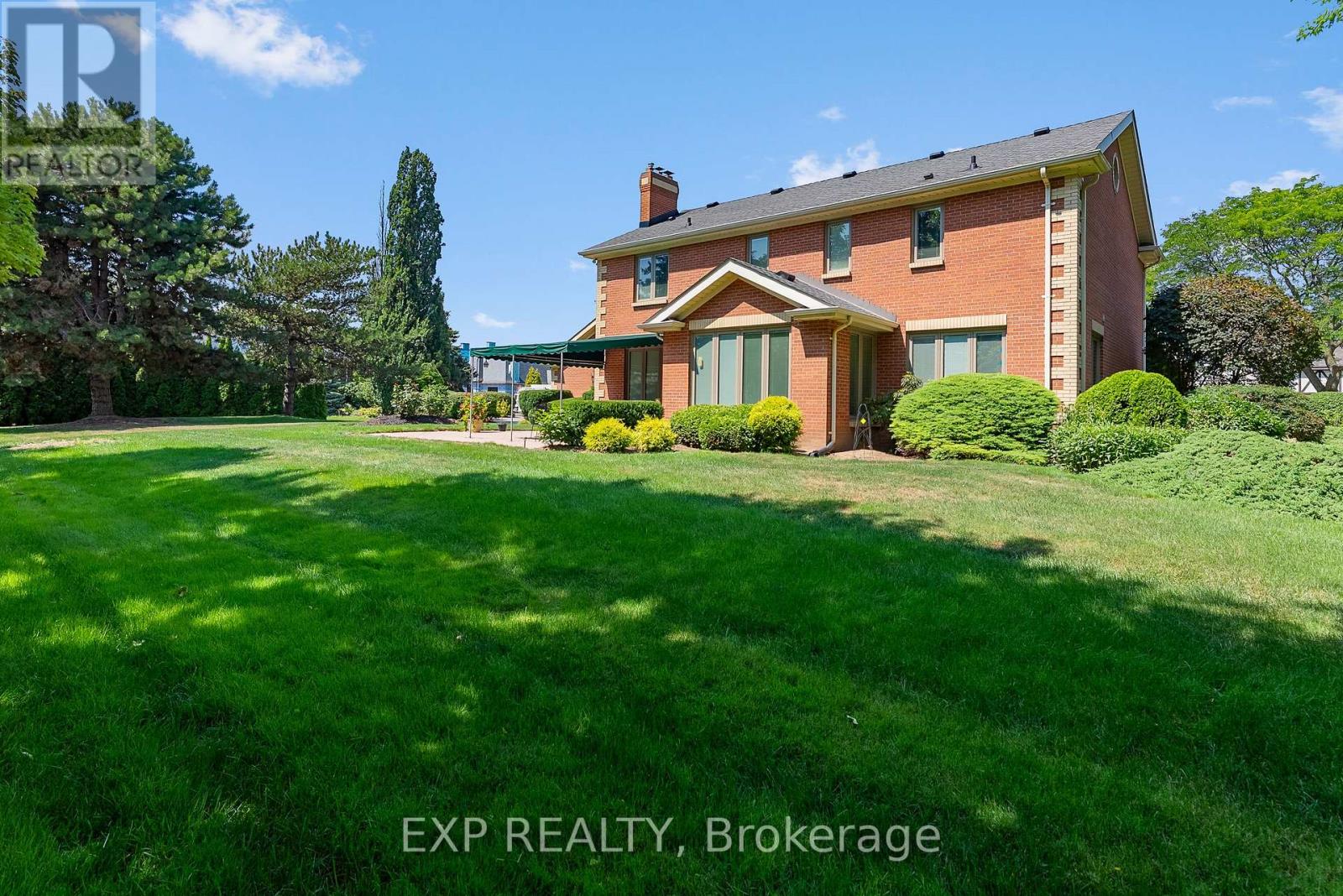 6748 January Drive, Niagara Falls (Stamford), Ontario  L2J 4J4 - Photo 36 - X12496302