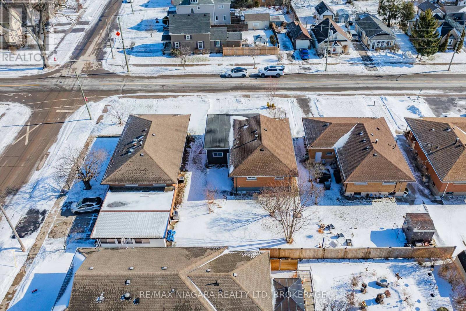 Main Level - 144 Elm Street, Port Colborne, Ontario  L3K 4N4 - Photo 16 - X12496318