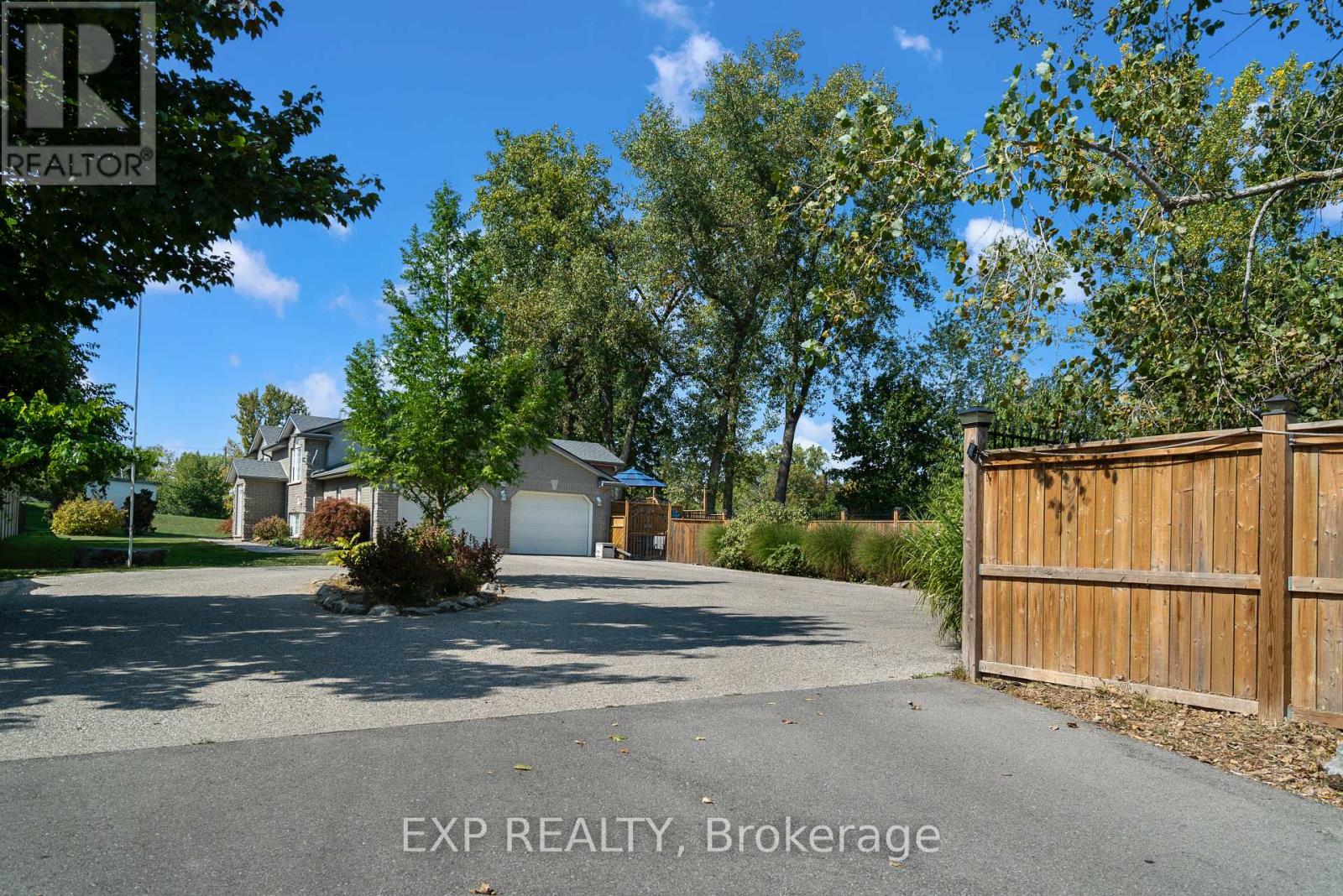 93 Park Street, Fort Erie (Ridgeway), Ontario  L0S 1N0 - Photo 10 - X12496496