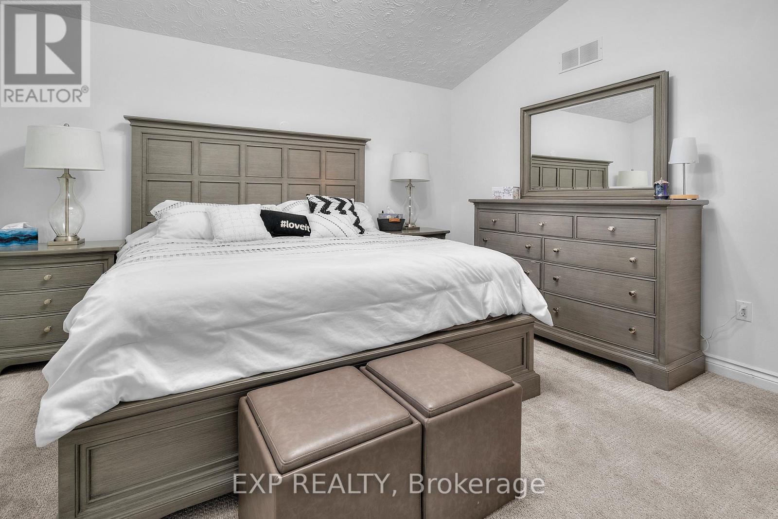 93 Park Street, Fort Erie (Ridgeway), Ontario  L0S 1N0 - Photo 20 - X12496496