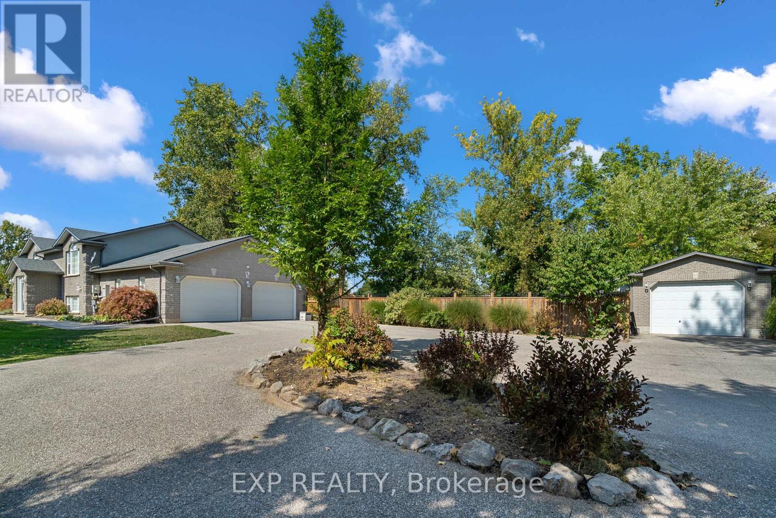 93 Park Street, Fort Erie (Ridgeway), Ontario  L0S 1N0 - Photo 7 - X12496496