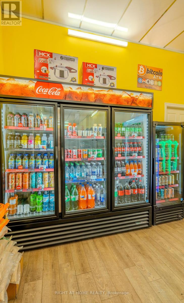 370 Bank Street, Ottawa, Ontario  K2P 1Y2 - Photo 17 - X12170980