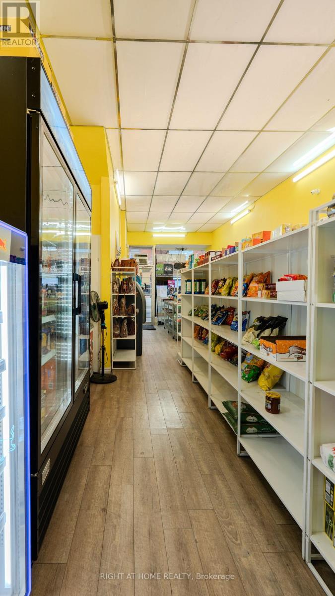 370 Bank Street, Ottawa, Ontario  K2P 1Y2 - Photo 13 - X12170980