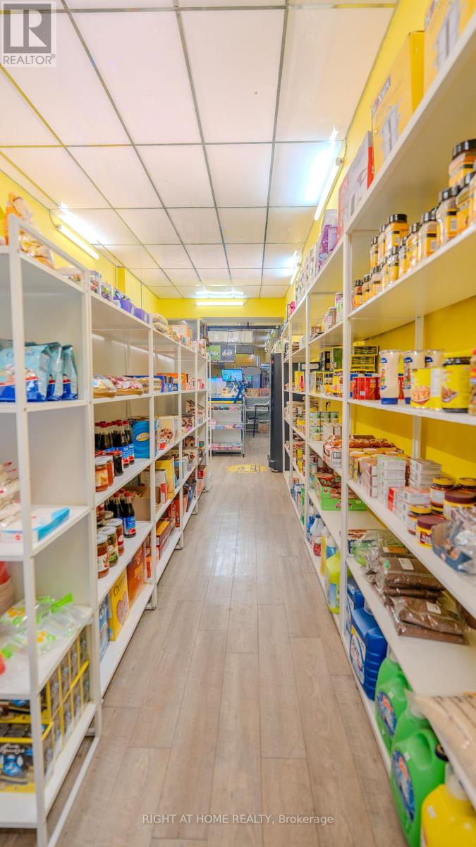 370 Bank Street, Ottawa, Ontario  K2P 1Y2 - Photo 19 - X12170980