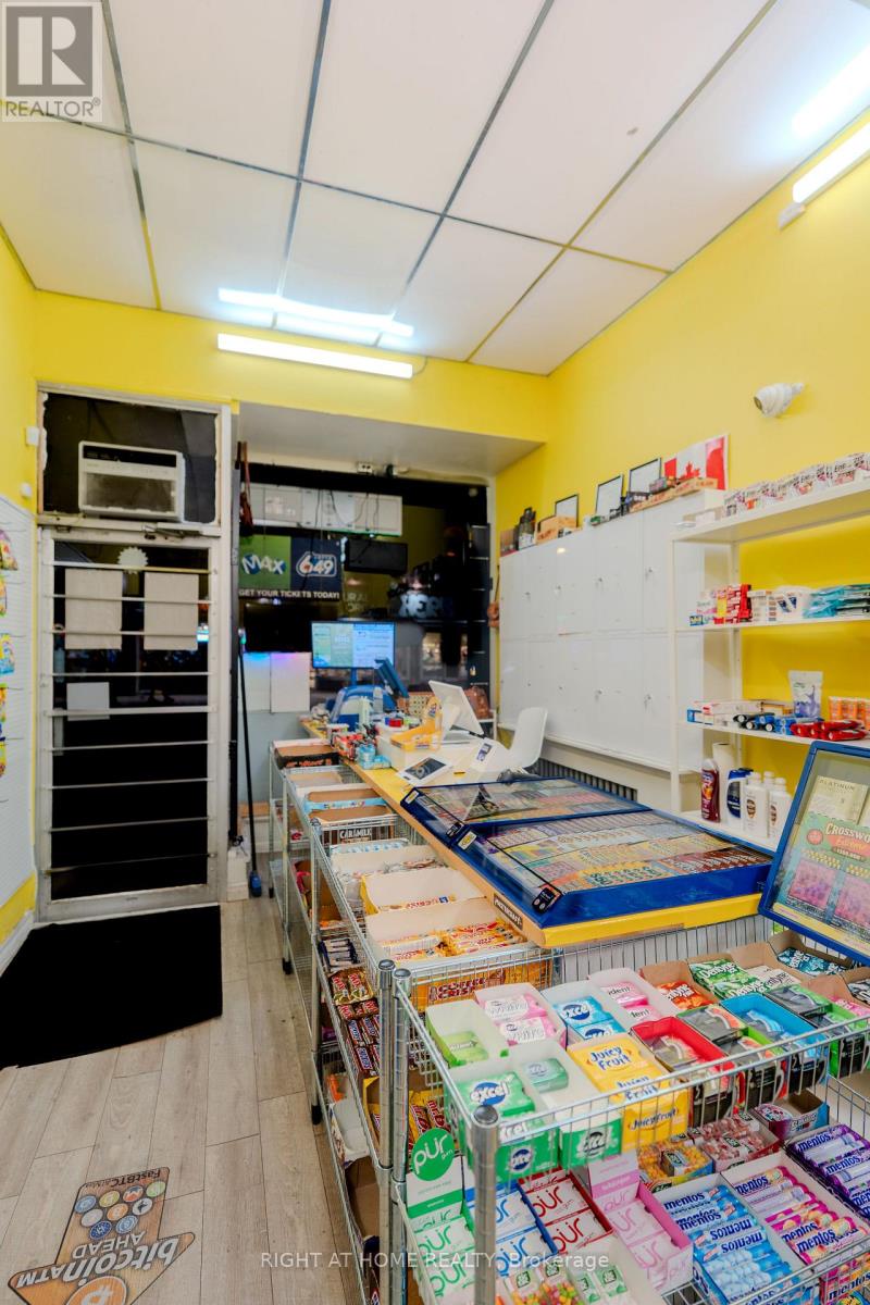 370 Bank Street, Ottawa, Ontario  K2P 1Y2 - Photo 20 - X12170980