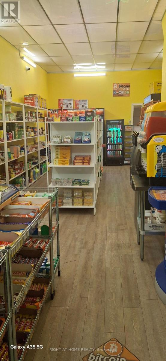 370 Bank Street, Ottawa, Ontario  K2P 1Y2 - Photo 5 - X12170980