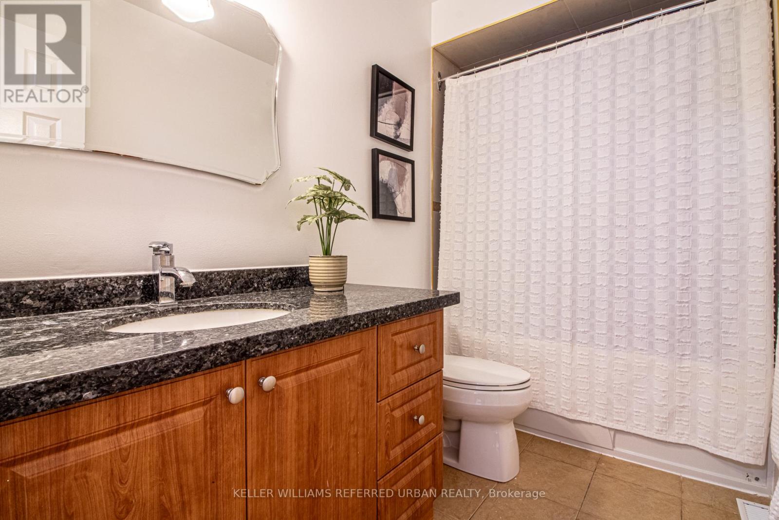 63 Holmbush Crescent, Toronto (Steeles), Ontario  M1V 2Y8 - Photo 20 - E12496122