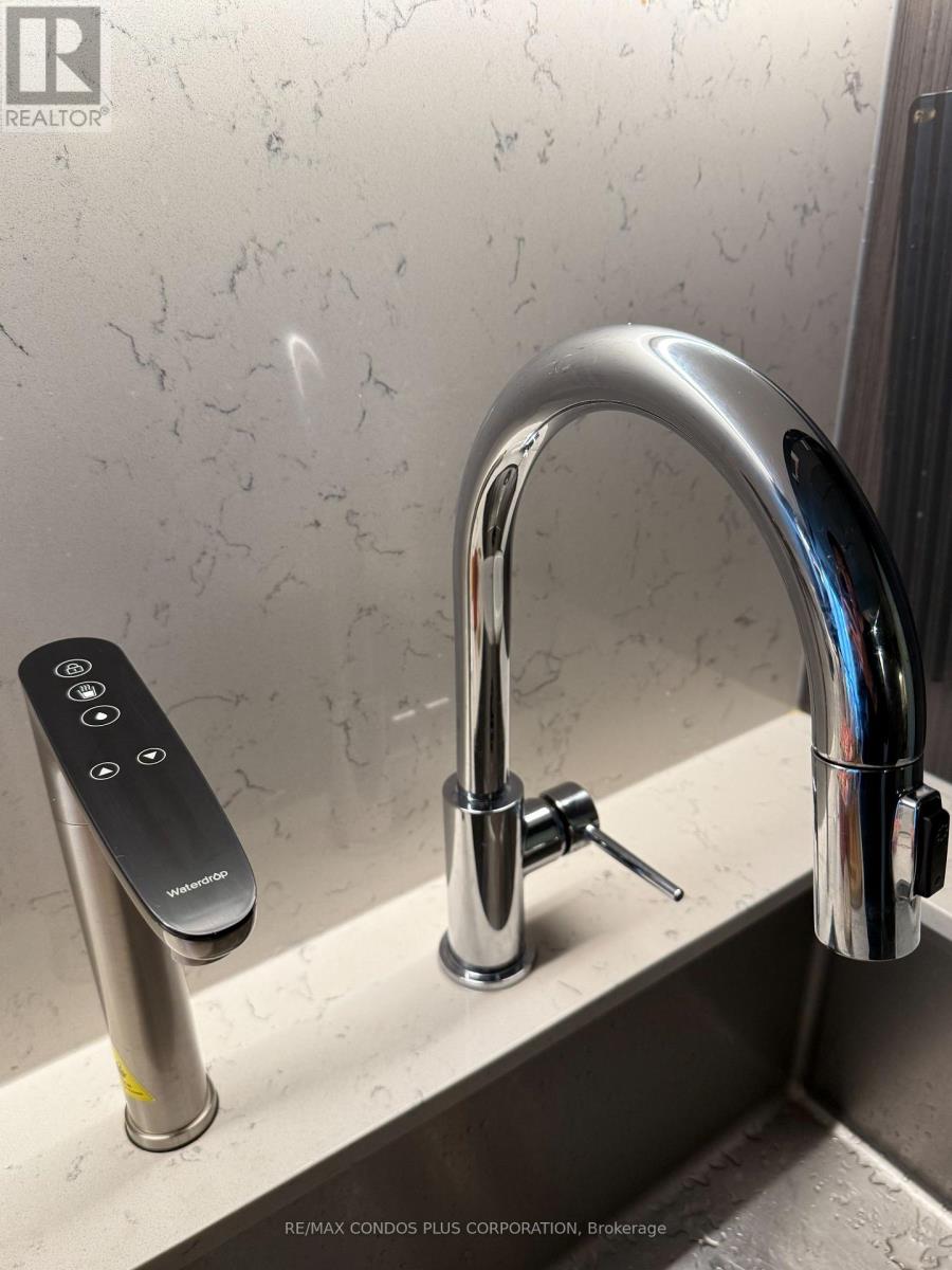 205 - 665 Queen Street E, Toronto, Ontario  M4M 0G3 - Photo 18 - E12496166