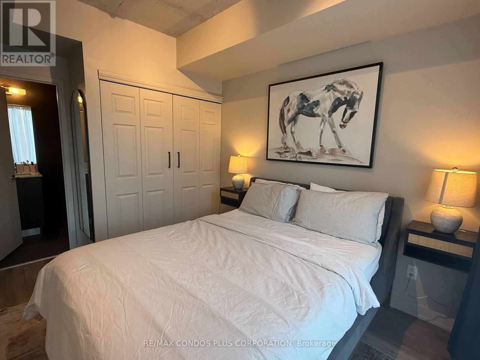 205 - 665 Queen Street E, Toronto, Ontario  M4M 0G3 - Photo 2 - E12496166